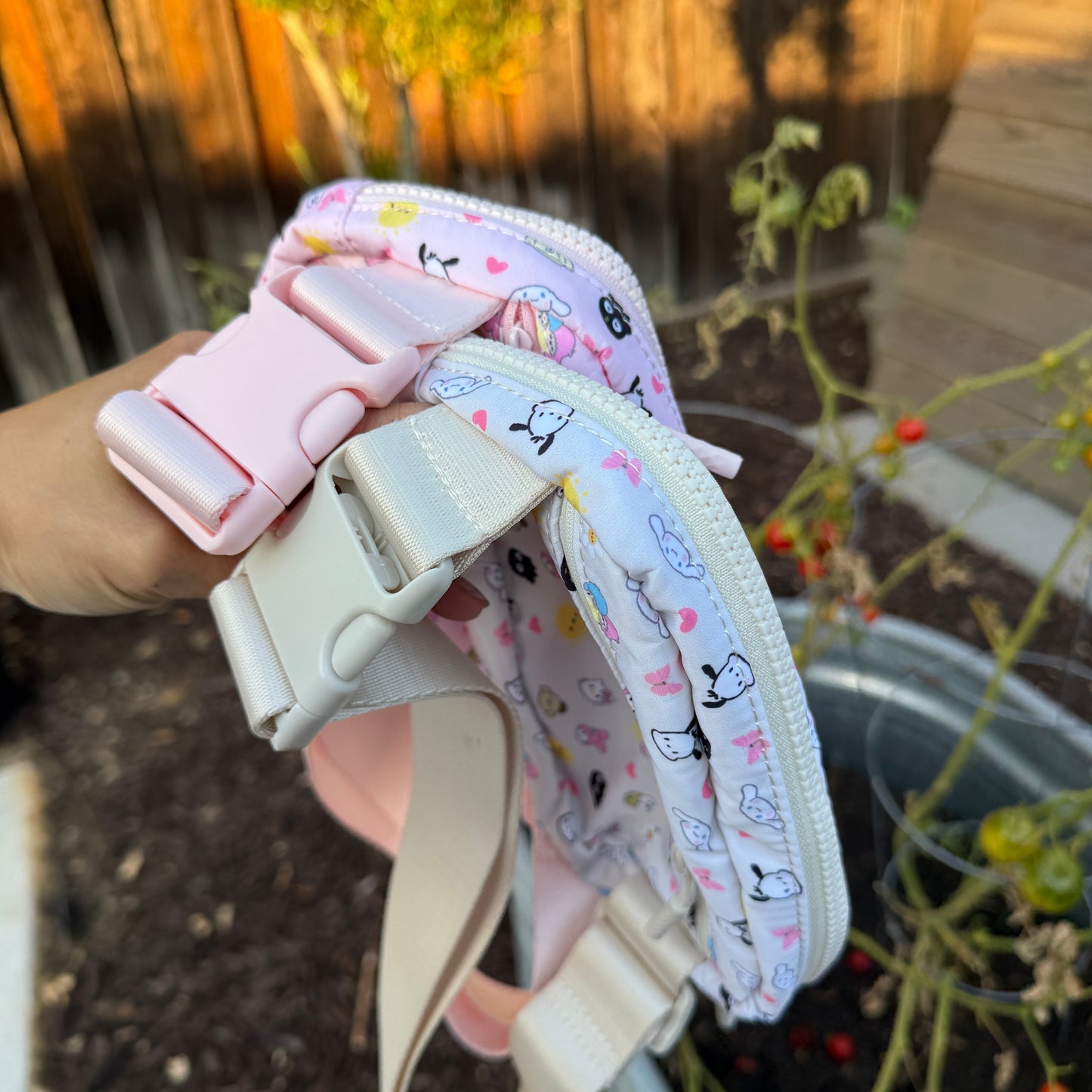 Friends Belt Bag: Choose Color