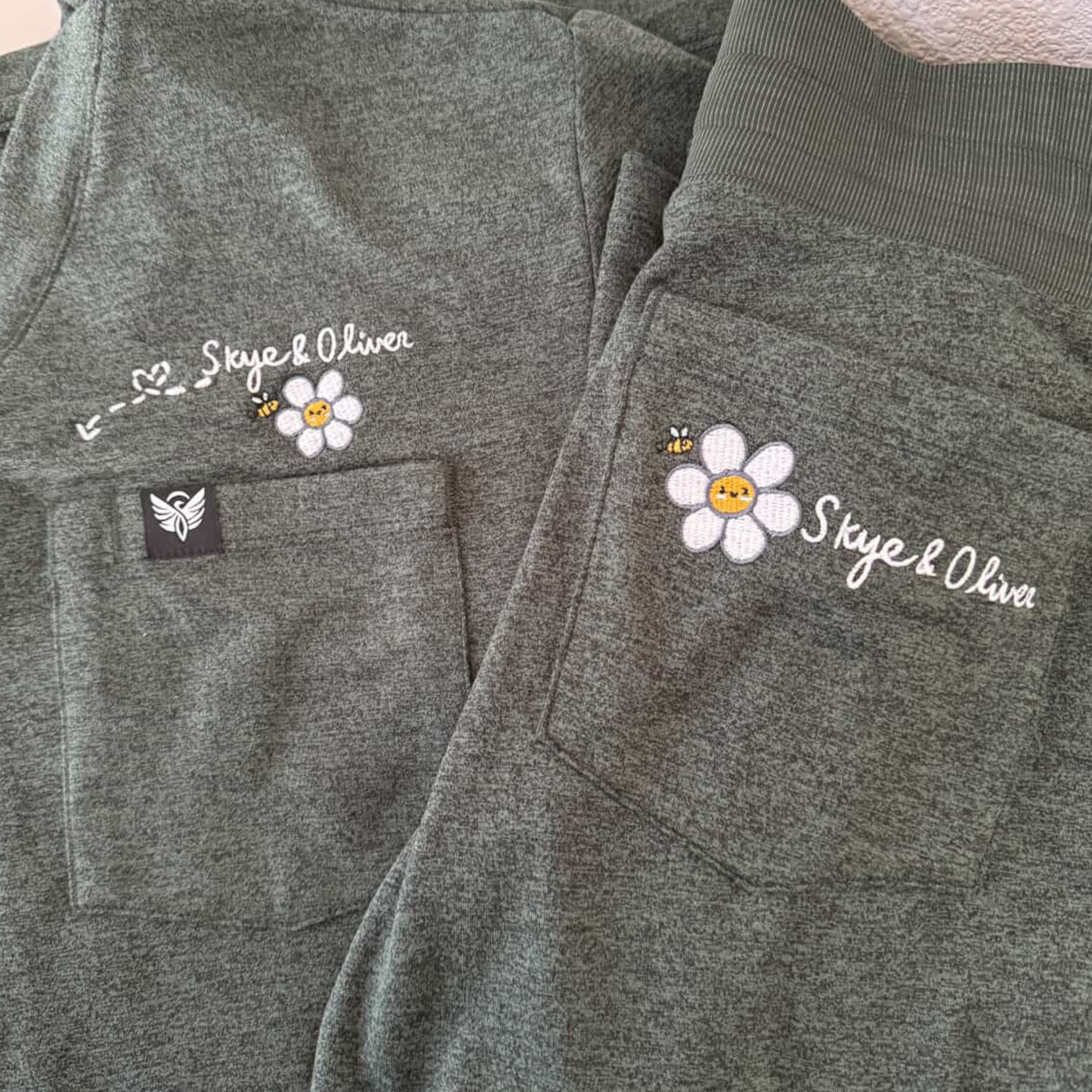 'Tianna' Soleya + Skye & Oliver Mid-Rise Cargo Straight Leg Pant in Evergreen