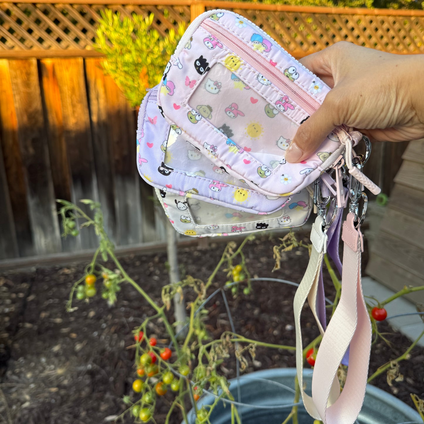 Friends Wristlet Wallet: Choose color