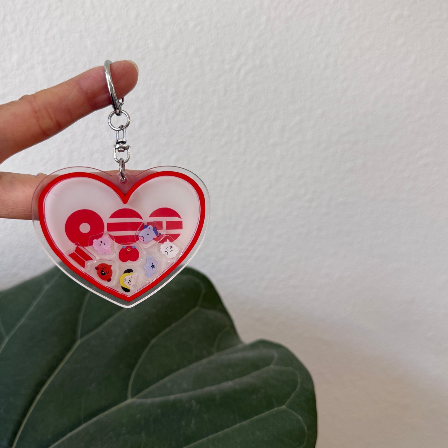 KPOP Red/White Shaker Keychain