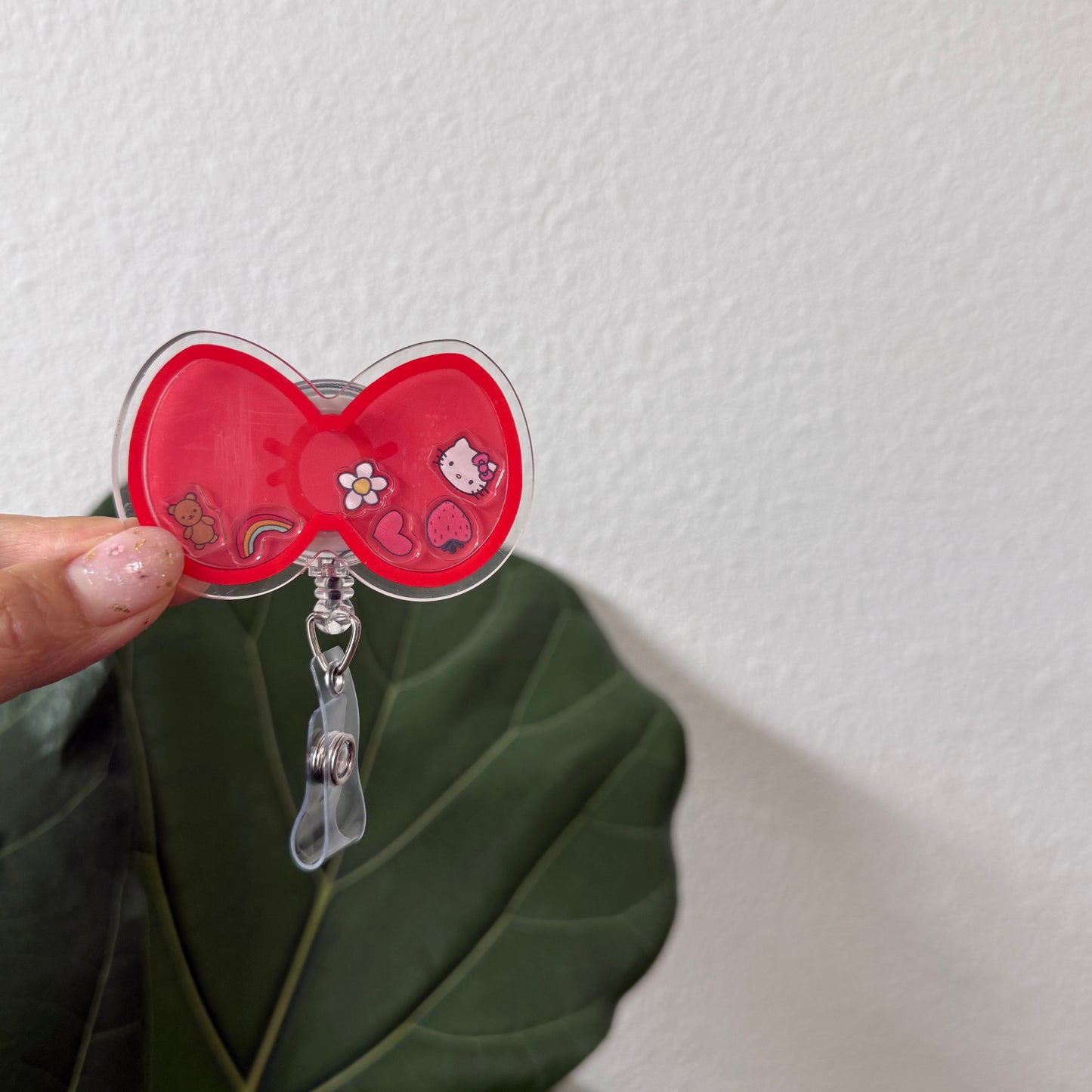 Shaker Badge Reel: Red Bow