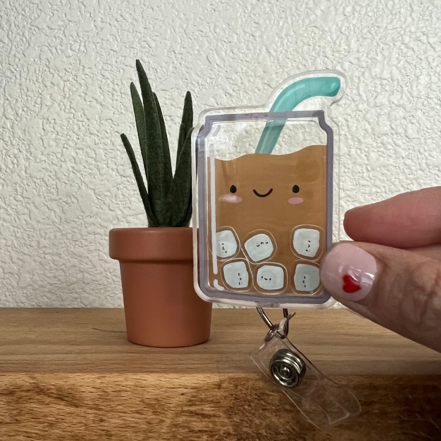 Shaker Badge Reel: Iced Coffee – Skye and Oliver